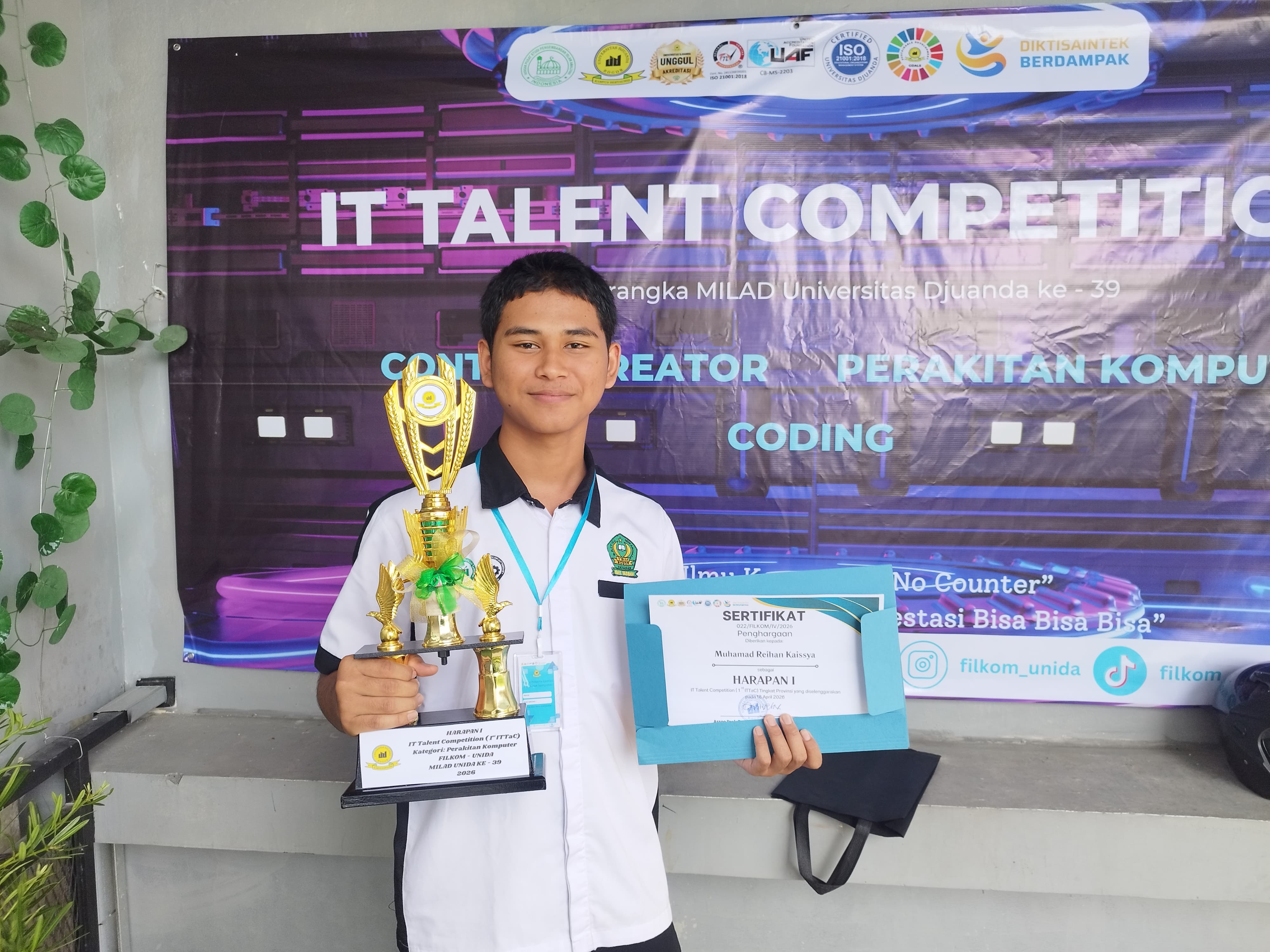 Juara 1 Rakit PC - Universitas Djuanda